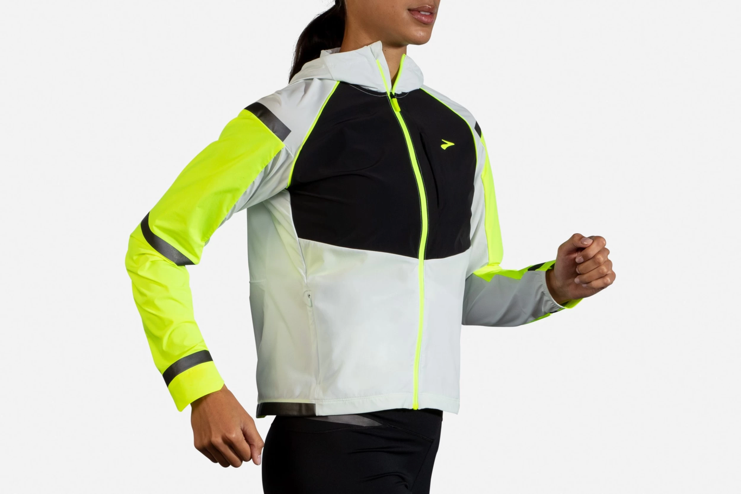 Brooks Women's Carbonite Jacket - Icy Grey/Black/Nightlife (221493030) 4 Brooks Women's Carbonite Jacket - Icy Grey/Black/Nightlife (221493030) - Image 2