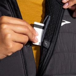 Brooks Women's Shield Hybrid Jacket - Black (221557001) -Sports Products Sale Store 221557 001 D2 Shield Hybrid Jacket 2