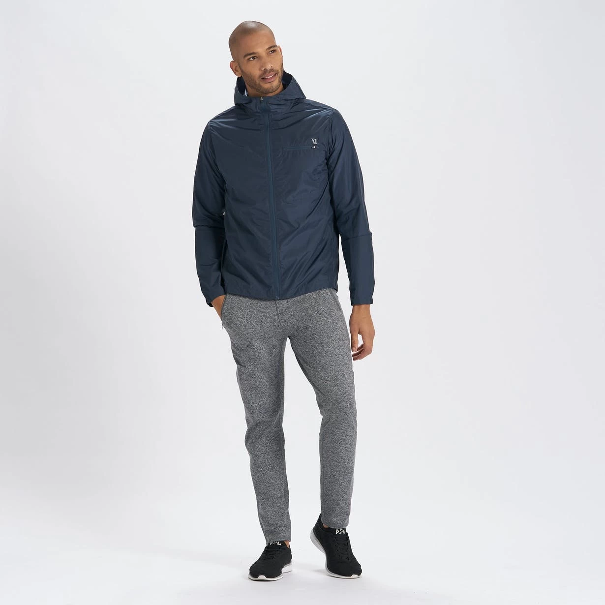 Vuori Men's Daybreak Windbreaker - Indigo (V523IND) 5 Vuori Men's Daybreak Windbreaker - Indigo (V523IND) - Image 3
