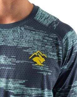 Rabbit Men's EZ Tee Perf LS | Trail -Sports Products Sale Store rabbit mens ez tee perf ls 2